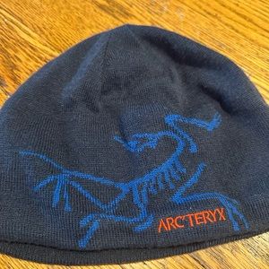 ARC’TERYX Bird Head toque